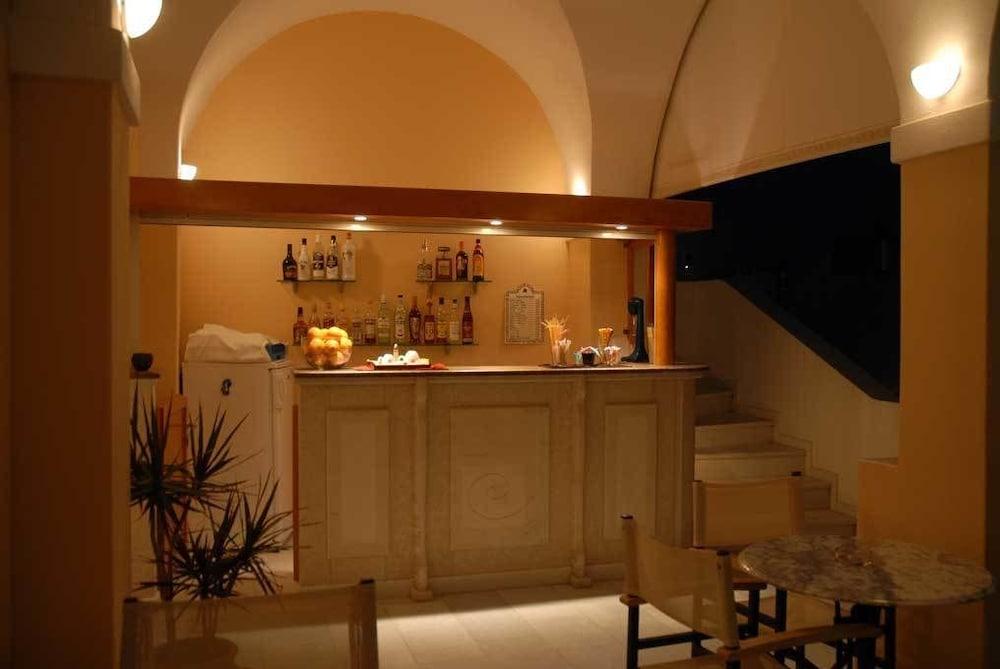 Santellini Hotel Kamari  Exterior photo